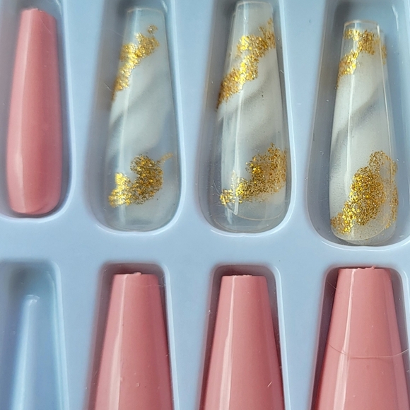 Set of 18 blue matte and irridescent coffin shape fashion nails - Picture 4 of 4